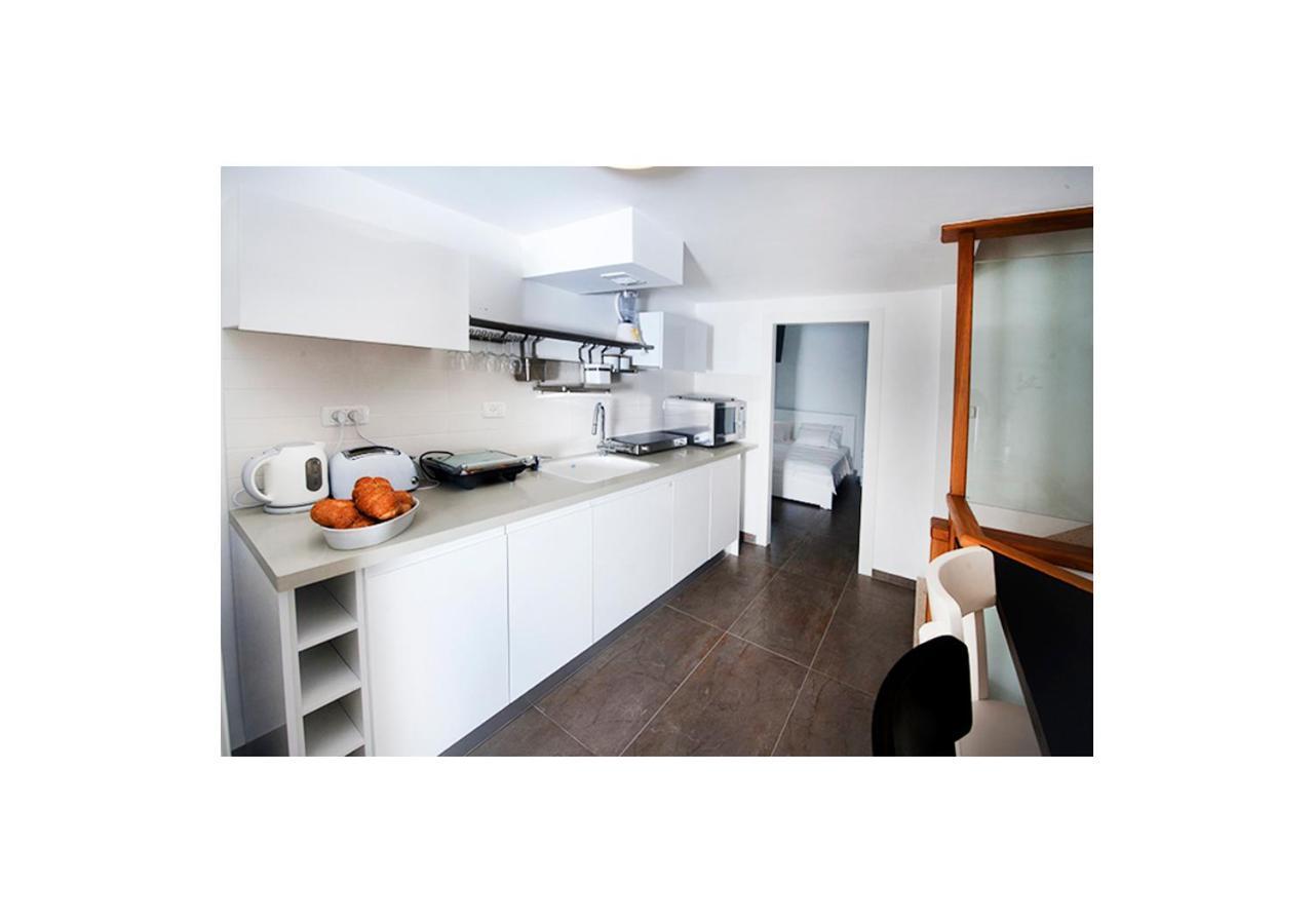 Boutique Apartment "Facing The Sea" Haifa Eksteriør billede
