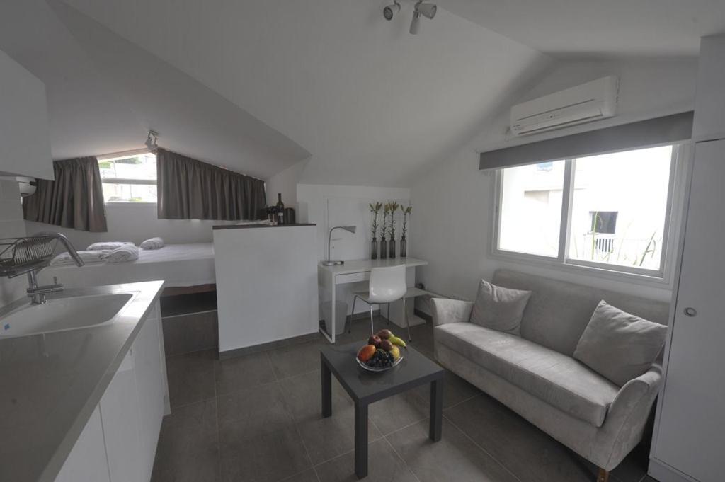 Boutique Apartment "Facing The Sea" Haifa Eksteriør billede